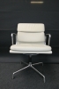 VITRA SOFT PAD CHAIR EA 208 (2e hands) 64024