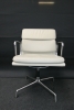 VITRA SOFT PAD CHAIR EA 208 64024