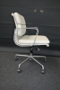 VITRA SOFT PAD CHAIR EA 217 64188