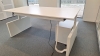Zit-Sta bureau Ahrend Four Two met ladenblok 73647