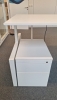 Zit-Sta bureau Ahrend Four Two met ladenblok 73649