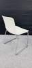 Design bezoekersstoel Vitra HAL Wit (2e hands) 67529