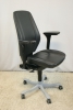 Ergonomische bureaustoel Kinnarps 9000 in Zwart leder 62276