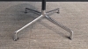 Vergadertafel Vitra Eames segmented table 78841