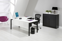 Wingbureau 4Q 1600 x 1200 rechts