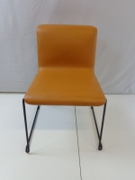 Design bezoekersstoel BULO TAB Chair in leder