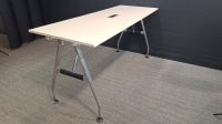 Design statafel Vitra Ad Hoc