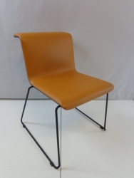 Design bezoekersstoel BULO TAB Chair in leder