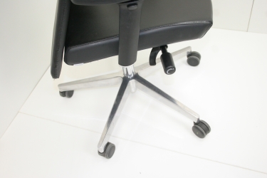 Ergonomische bureaustoel Franch in zwart leder