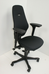 Super promo!!! Ergonomische bureaustoel Kinnarps PLUS(6) zwart met nieuwe bekleding