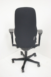 Ergonomische bureaustoel Kinnarps PLUS(6) zwart met nieuwe bekleding
