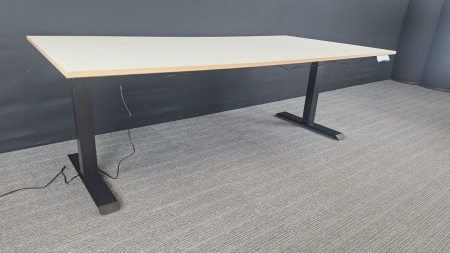 Elektrisch zit/sta bureau Loctek 