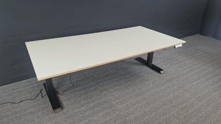 Elektrisch zit/sta bureau Loctek 