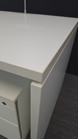 Directiebureau Fantoni met ladenblok 2e keus