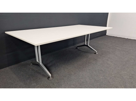 Vergadertafel Wilkhahn