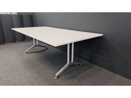 Vergadertafel Wilkhahn