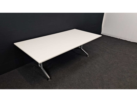 Vergadertafel Wilkhahn