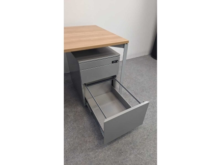 Bureau BENE met ladenblok Drisag