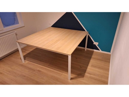Vergadertafel Dromea