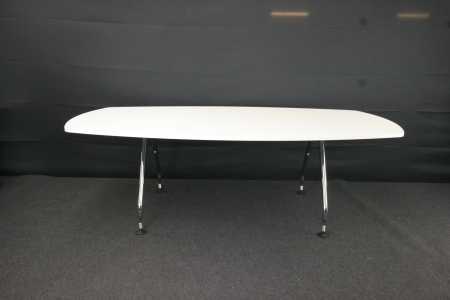 Refurbished vergadertafel Vitra AD HOC