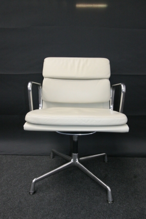 VITRA SOFT PAD CHAIR EA 208