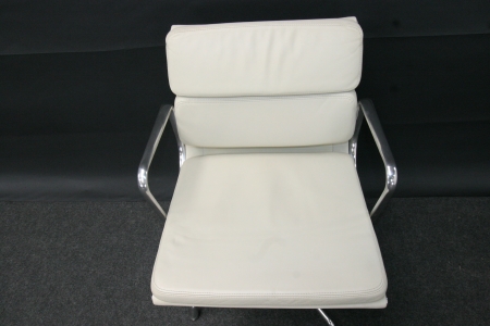 VITRA SOFT PAD CHAIR EA 208 (2e hands)