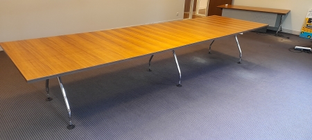 Vergadertafel Vitra AD HOC