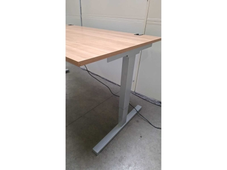 Zit-sta bureau CEKA