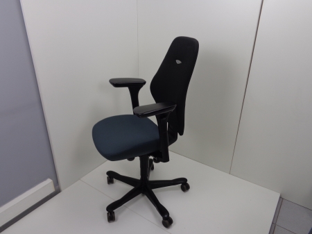 SUPERPROMO Ergonomische bureaustoel Kinnarps PLUS(6) bicolor zwart/antraciet grijs