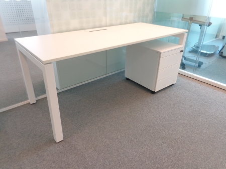 Bureau Pami 1600 x 800 wit