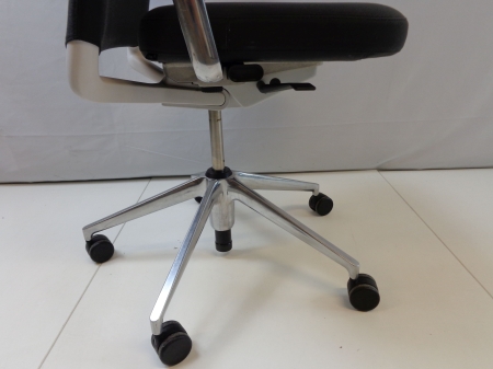 Bureaustoel Vitra ID Chair Antraciet (2e hands)