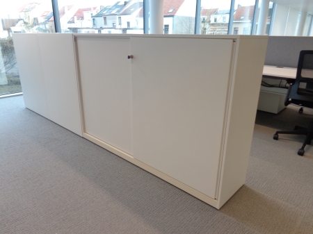 Schuifdeurkast Ahrend 1200 x 1800(2e hands)