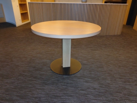 Ronde vergadertafel Alki Emea 