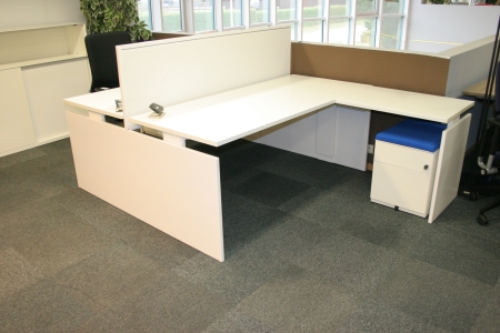 Duo werkplek / hoekbureaus Werndl