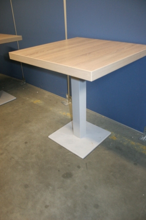 Kantinetafel Pedrali (2e hands)
