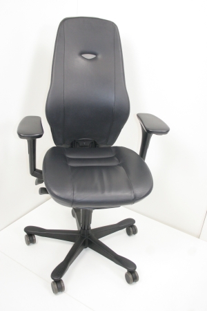 SUPERPROMO!! Ergonomische bureaustoel Kinnarps PLUS(6) in zwart leder (2e hands)