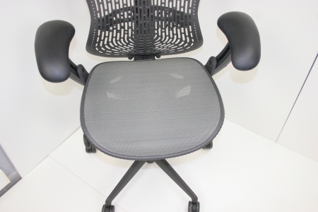 Herman Miller Mirra Triflex 2e hands)