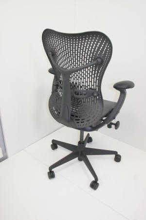 Herman Miller Mirra Triflex 2e hands)