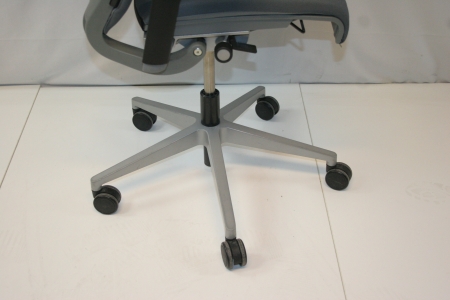 Ergonomische bureaustoel Steelcase Think (2e hands)