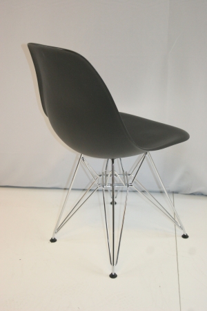 Vitra Eames DSR Plastic Chair Zwart
