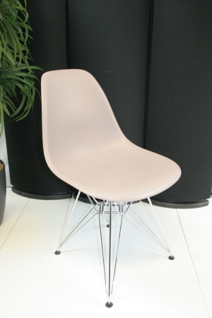 Vitra Eames DSR Plastic Chair Kiezelsteen
