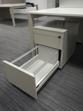 Bureau Pami 3000 x 900 gris-blanc