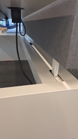 Duo workbench Ahrend Four Two