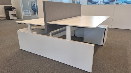 Duo workbench Ahrend Four Two