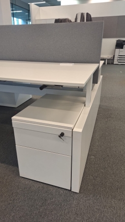 Duo workbench Ahrend Four Two