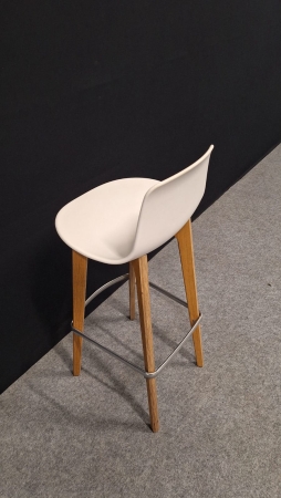 Barkruk Enea Lottus Wood (2e hands)