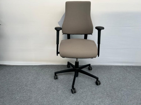 Ergonomische bureaustoel BMA Axia 2.2 (toonzaalmodel)