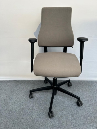 Ergonomische bureaustoel BMA Axia 2.2 (toonzaalmodel)