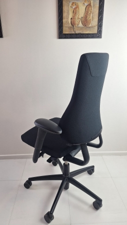 Ergonomische bureaustoel BMA Axia 2.4 (toonzaalmodel)