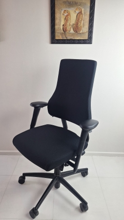 Ergonomische bureaustoel BMA Axia 2.4 (toonzaalmodel)